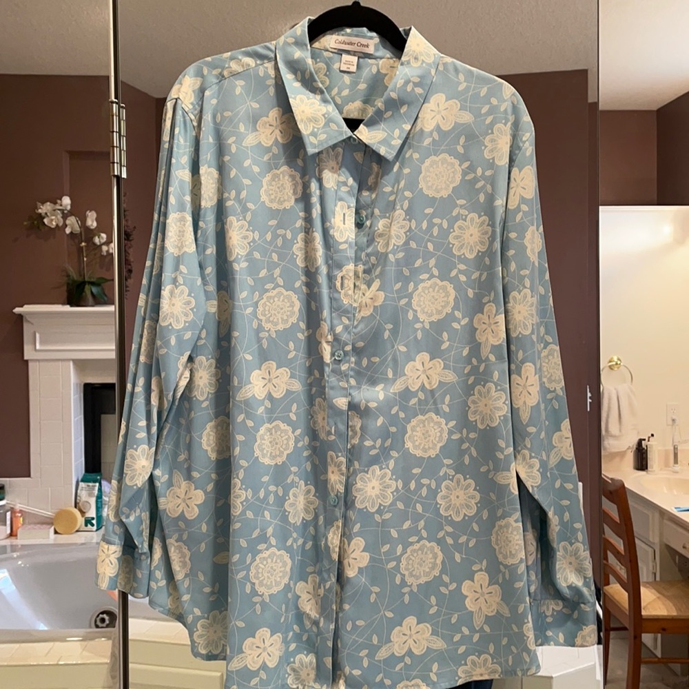 Cold water creek no iron cotton front button tunic